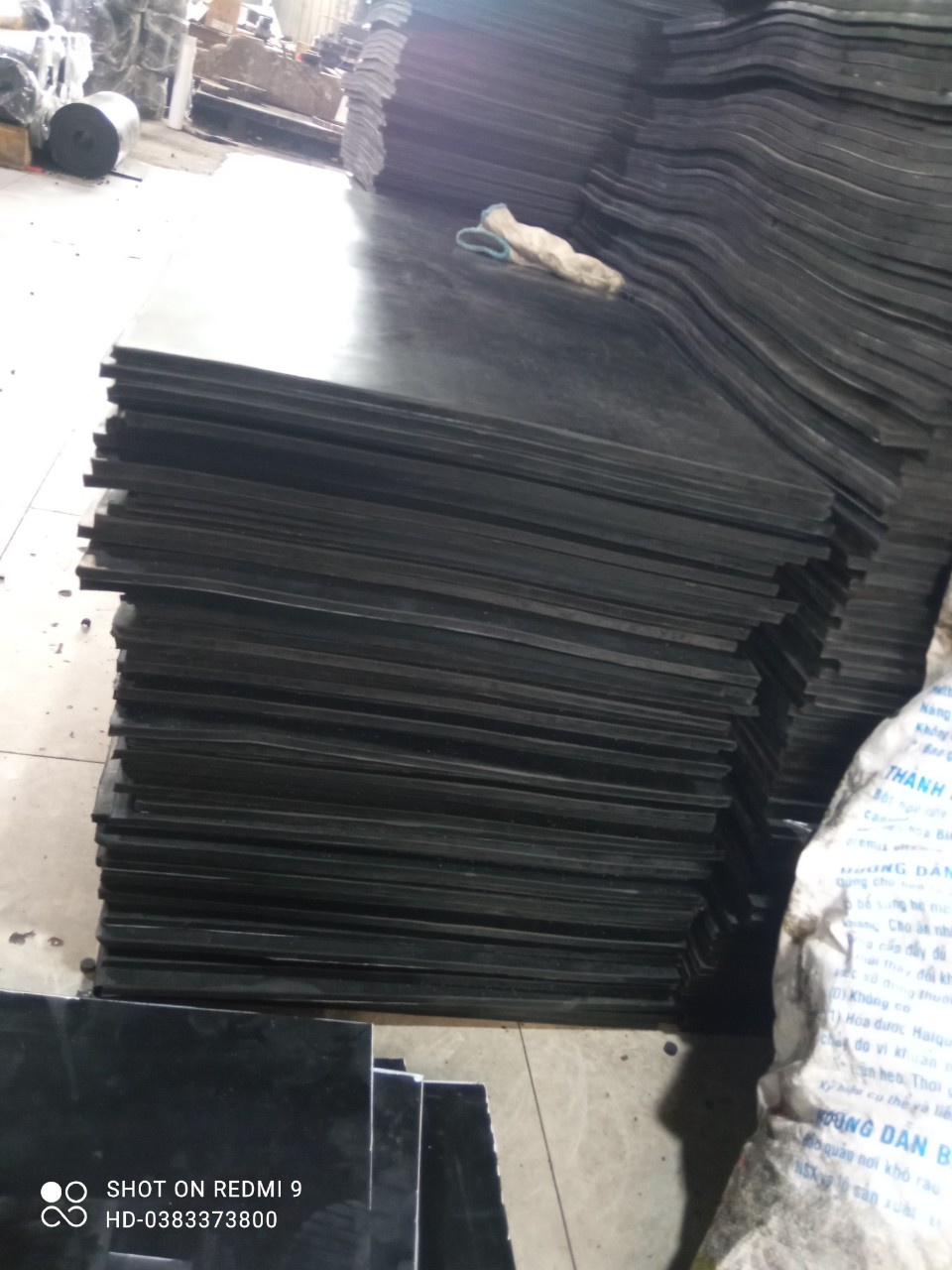 Tấm cao su kê chân máy chống rung